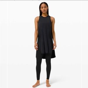 Lululemon - size 4 - black/ charcoal